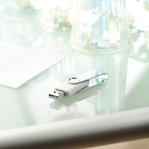 Obrázky: USB kľúč Techmate vyklápací, 8GB, biela-strieborná, Obrázok 7