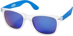 Obrázky: Modro-biele slnečné okuliare v retro štýle