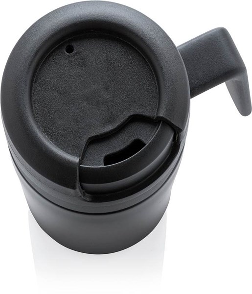 Obrázky: Čierny hrnček na kávu TO GO s viečkom a uchom, Obrázok 5