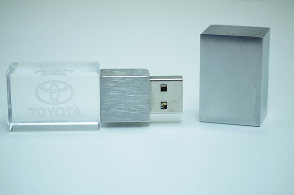 Obrázky: CRYSTAL USB flash disk 4GB s LED svetlom, Obrázok 1