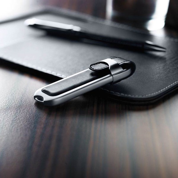 Obrázky: USB kľúč 2 GB,  čierna, Obrázok 7
