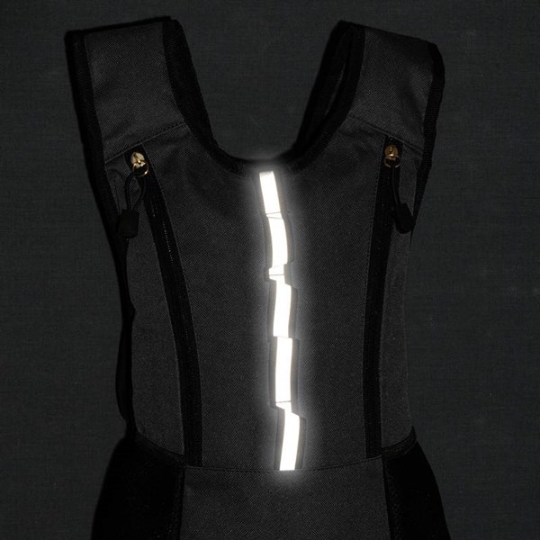 Obrázky: Čierny polyesterový ruksak s reflexným pásom, Obrázok 3