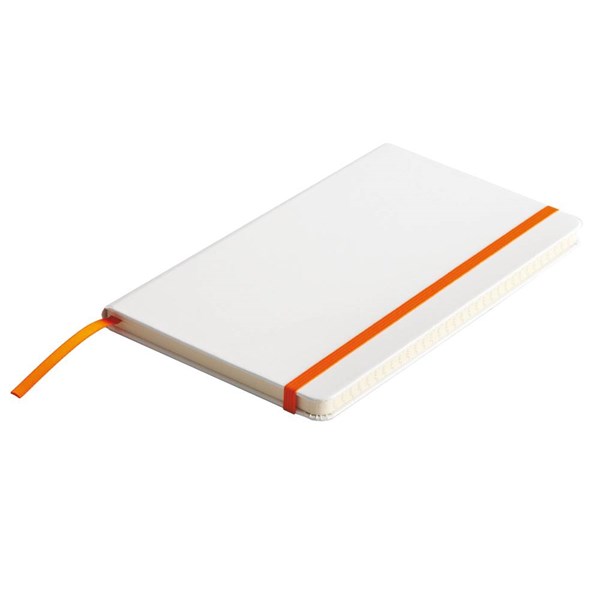 Obrázky: Biely blok A5, oranžová elastická páska, linajky, Obrázok 1