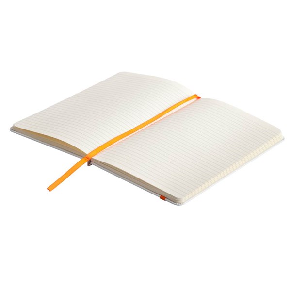Obrázky: Biely blok A5, oranžová elastická páska, linajky, Obrázok 2