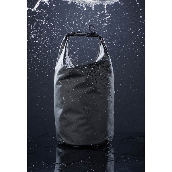 Obrázky: Vodoodolný ruksak z polyesteru 3,8 L, čierny, Obrázok 4
