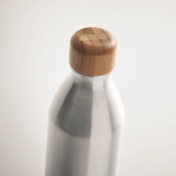Obrázky: Hliníková fľaša s bambusovým viečkom 550 ml, Obrázok 5