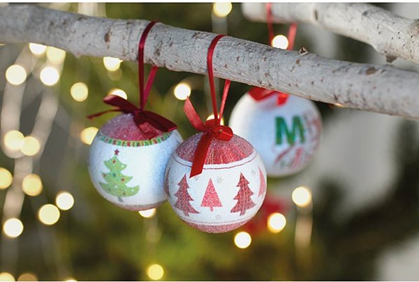 Obrázky: Vianočná guľa s motívom vianočných stromčekov, Obrázok 3