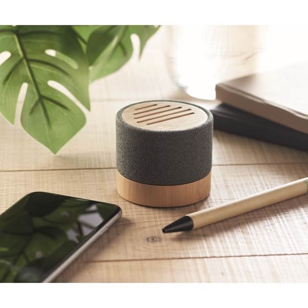 Obrázky: Bezdrôtový reproduktor v kryte z RPET, Obrázok 2