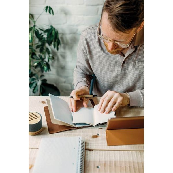 Obrázky: Bezdrôtový reproduktor v kryte z RPET, Obrázok 8