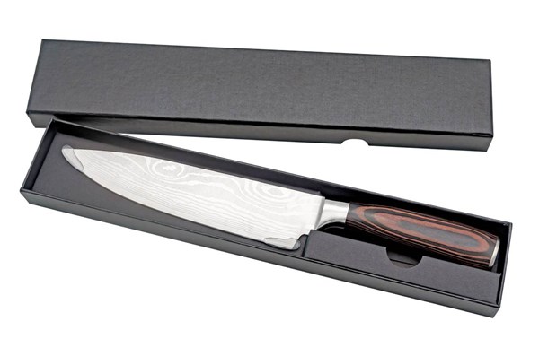 Obrázky: Kuchársky nôž s dekorom damaškovej ocele po oboch stranách čepele v darčkovej krabičke