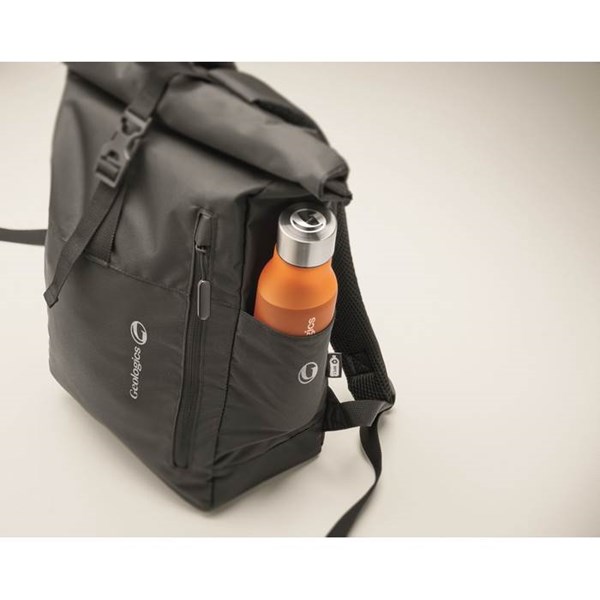 Obrázky: Čierny rolovací ruksak na notebook z 300D RPET PE, Obrázok 3