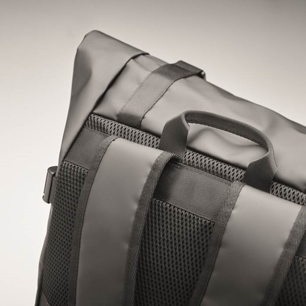 Obrázky: Čierny rolovací ruksak, tarpaulín,vonkajšie vrecko, Obrázok 8