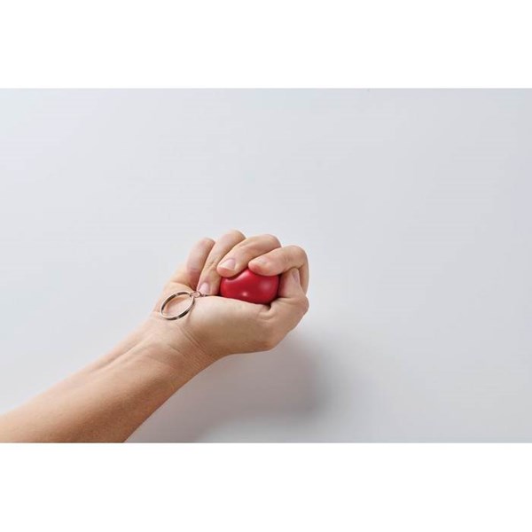 Obrázky: Kľúčenka z PU v tvare gule, červená, Obrázok 3