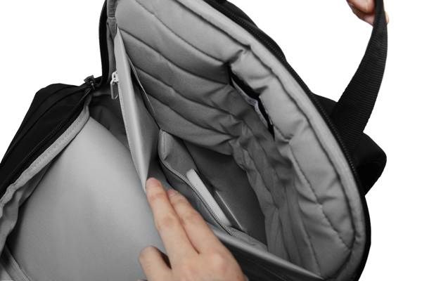Obrázky: Čierny ruksak Soft Tote s dvojitým zipsom, Obrázok 19