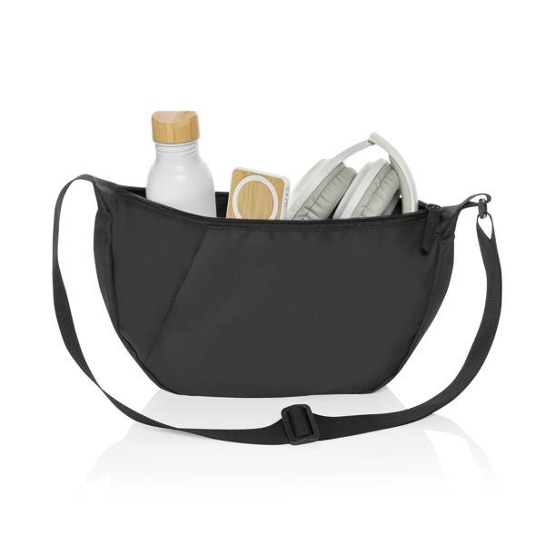 Obrázky: Crossbody XL polmesiac z RPET AWARE , čierna, Obrázok 5