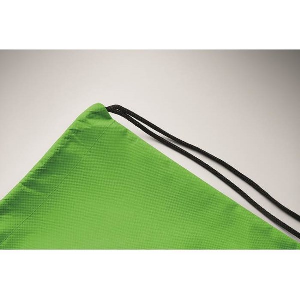 Obrázky: Sťahovací ruksak z RPET netkaný, limetková, Obrázok 4