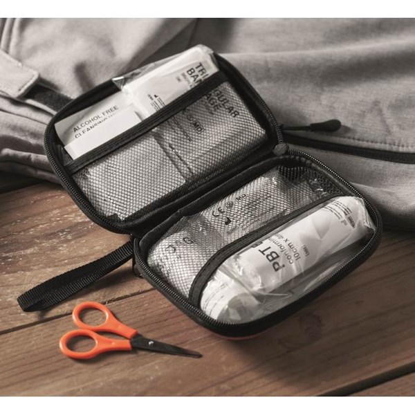 Obrázky: Lekárnička v pevnom puzdre na zips, červená, Obrázok 8