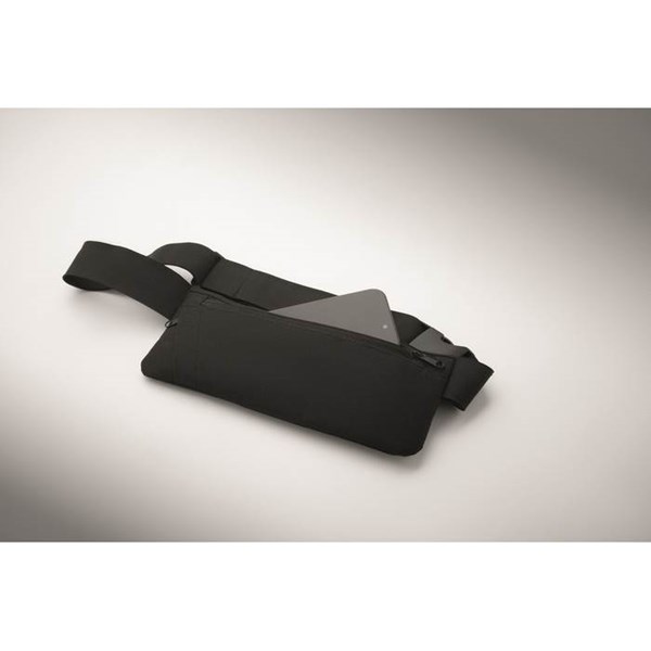 Obrázky: Športová čierna Ľadvinka zo 600D RPET, Obrázok 4