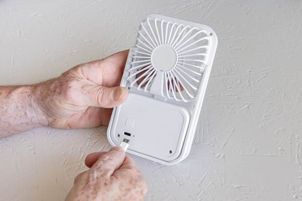 Obrázky: Recyklovaný nabíjateľný stol.ventilátor RCS, biely, Obrázok 6