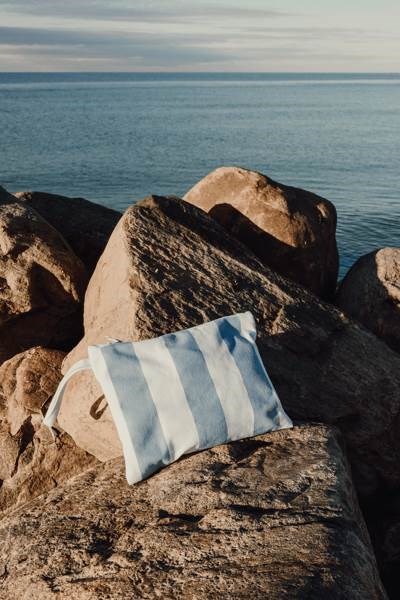 Obrázky: Malá taška VINGA od RCS, svetlomodrá, Obrázok 2