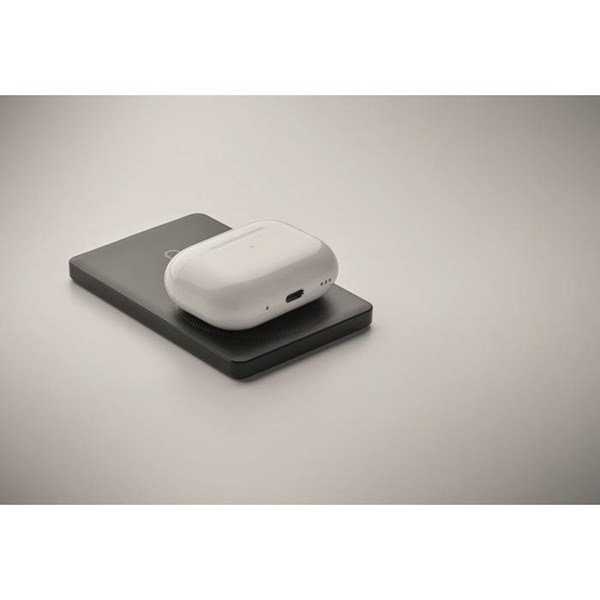 Obrázky: Čierna magnetická powerbanka 5000mAh 15W, Obrázok 7