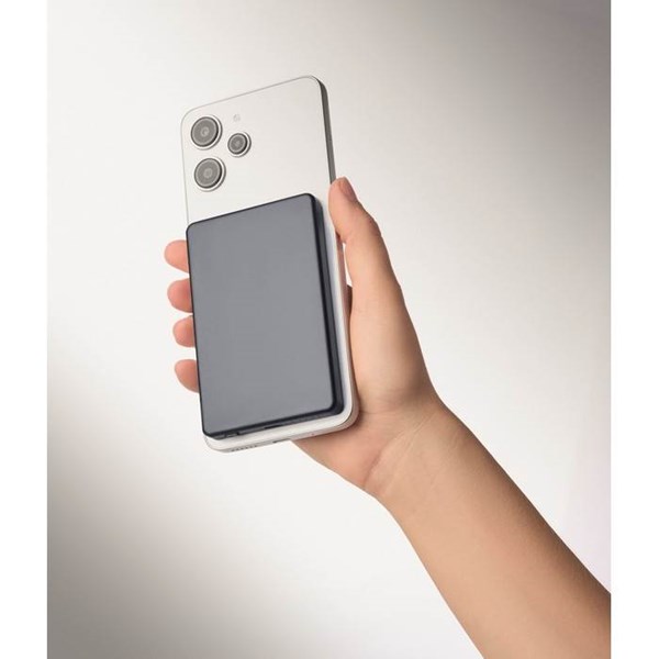 Obrázky: Tmavomodrá magnetická powerbanka 5000mAh 15W, Obrázok 4