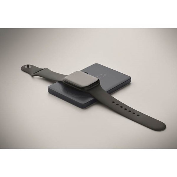 Obrázky: Tmavomodrá magnetická powerbanka 5000mAh 15W, Obrázok 6