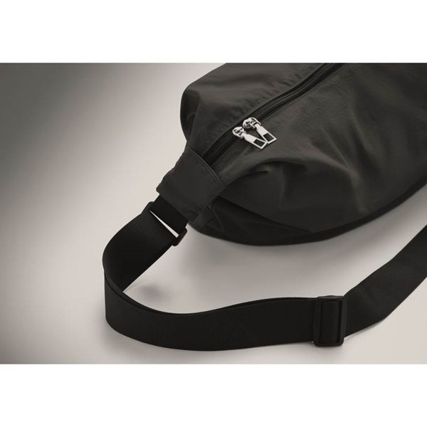 Obrázky: Čierna nylónová crossbody mestská taška, Obrázok 2