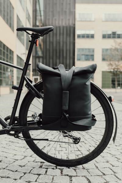 Obrázky: Čierna taška VINGA Baltimore aj na bicykel, Obrázok 8