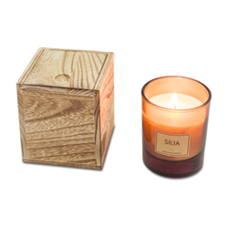 Obrázky: Hnedá sviečka,vôňa čierneho čaju, drevená krabička