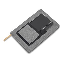 Zobrazit detaily pro Poznámkový blok, vrecko na mobil a pútko na pero Obrázky: Poznámkový blok, vrecko na mobil a pútko na pero