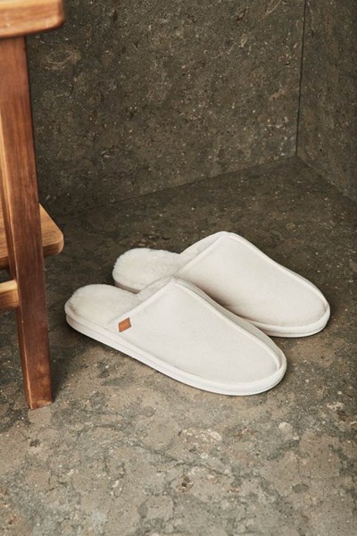 Obrázky: Béžové semišové papuče VINGA Waltor, veľ. L/XL, Obrázok 4